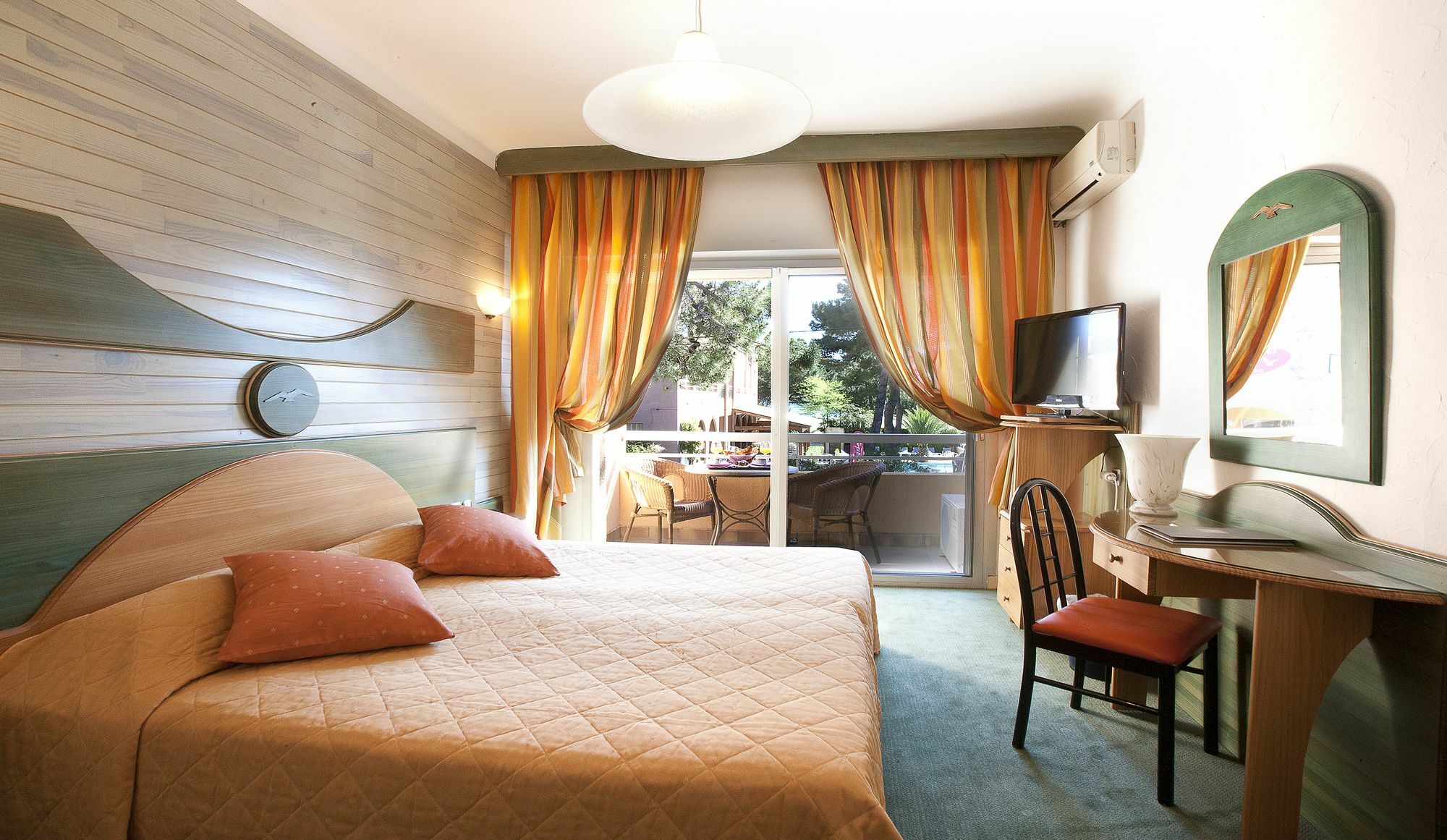 Grand Hotel Du Lido อาร์เจเลส-ซัวร์-แมร์ ภายนอก รูปภาพ